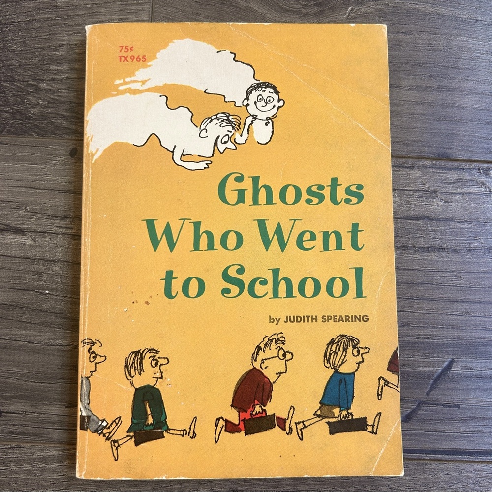 Ghosts Who Went to School by Judith Spearing Vintage Paperback